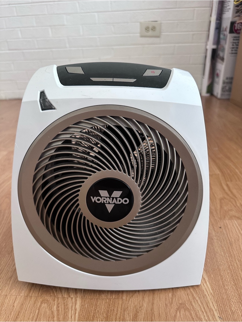 Vornado White and Gray Personal Air Circulator
